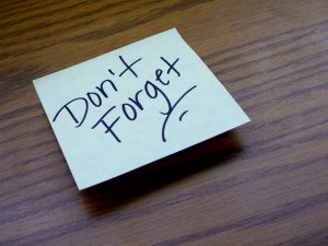 post-it-note-with-dont-forget-on-it